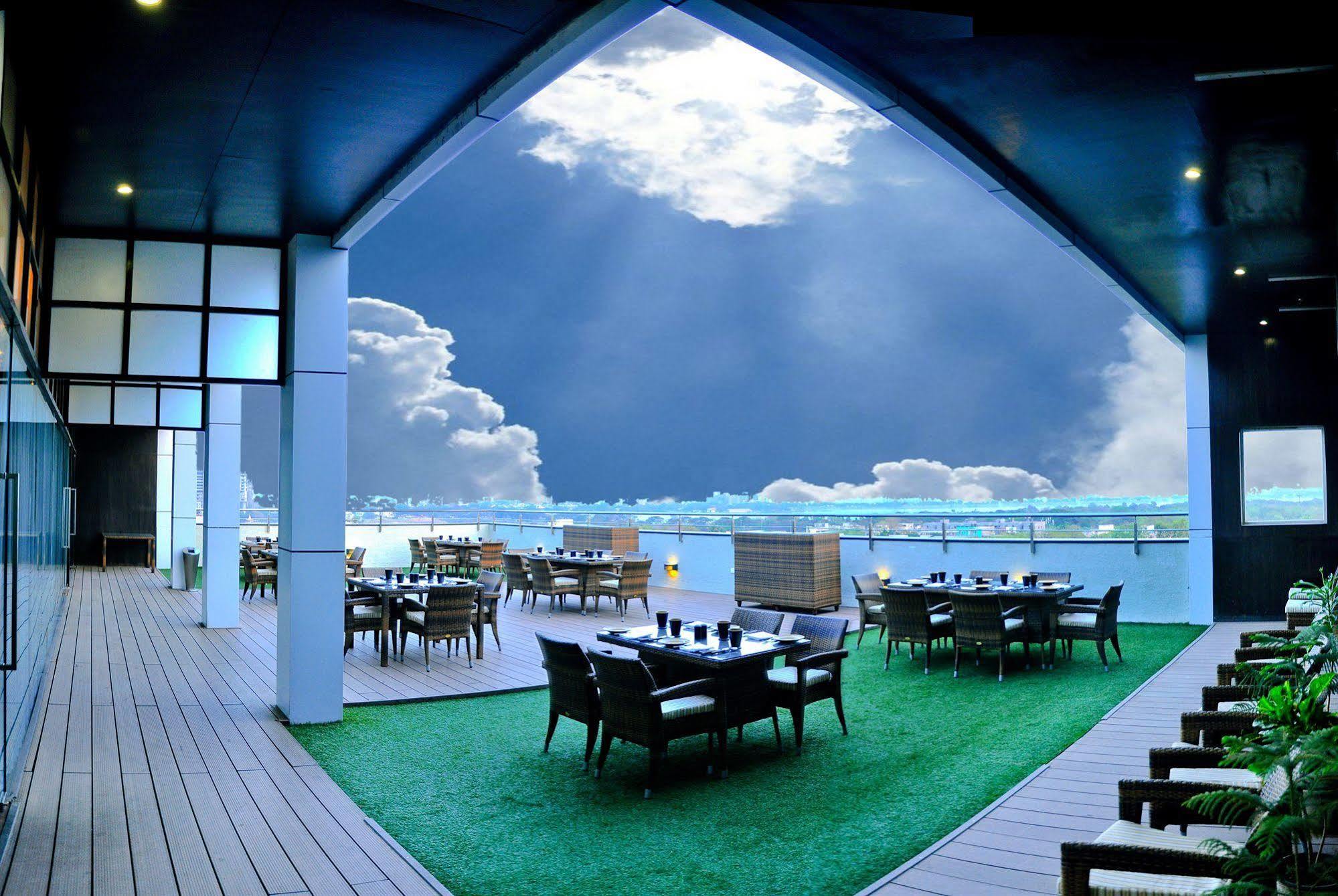 Manasarovar - The Fern Hyderabad Ngoại thất bức ảnh